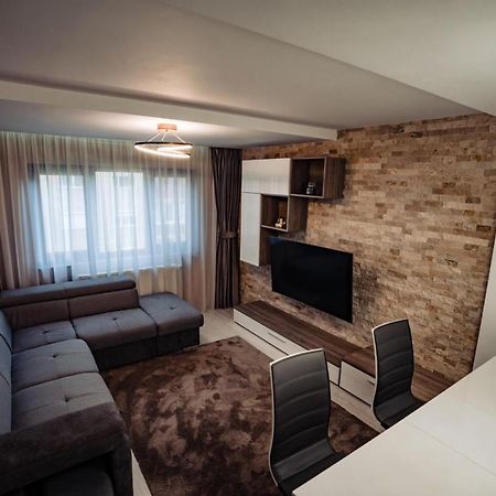 Ddr House Apartment Oradea Bagian luar foto